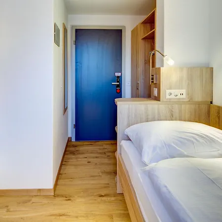 Matterhorn - Wellness & Dining - At Zermatt Shuttle Station