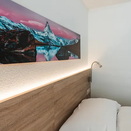 Matterhorn Hotel Tasch