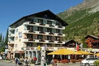 Matterhorn - Wellness & Dining - At Zermatt Shuttle Station تاش