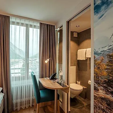 Hotel Matterhorn - Wellness & Dining - At Zermatt Shuttle Station Täsch