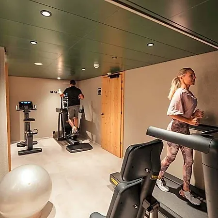 Matterhorn - Wellness & Dining - At Zermatt Shuttle Station