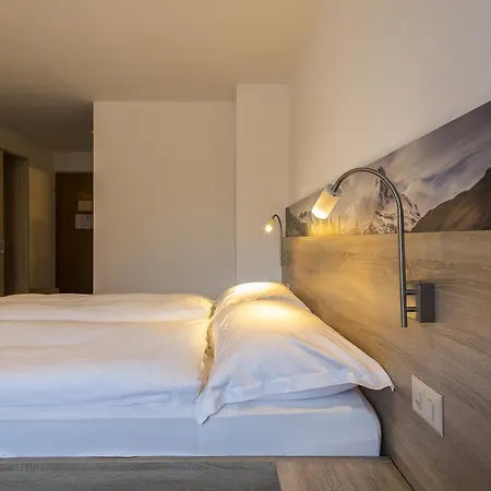 Matterhorn - Wellness & Dining - At Zermatt Shuttle Station