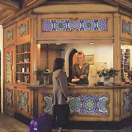 فندق Matterhorn - Wellness & Dining - At Zermatt Shuttle Station تاش