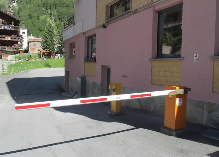 Matterhorn Hotell 3*