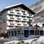 Matterhorn Hotel 3*